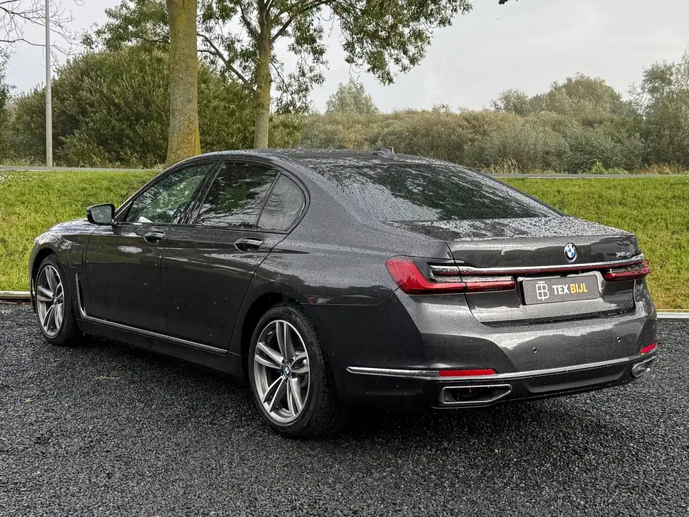 BMW 7-serie 745e Pano uit 2020, foto 7