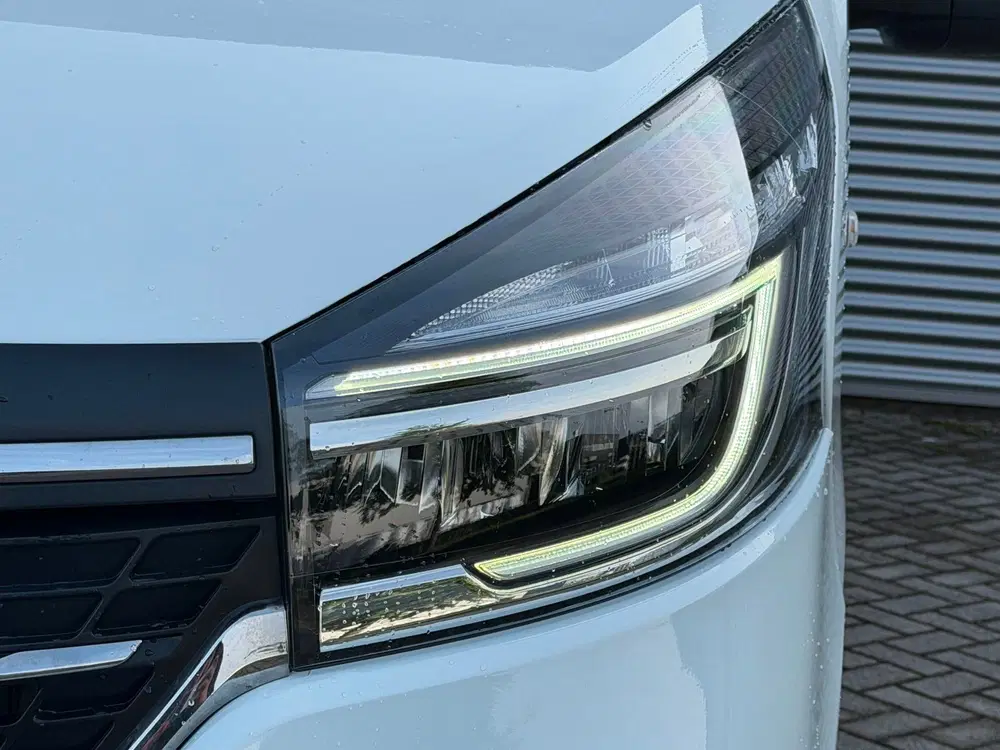 Renault Trafic 2.0 dCi 120 L2H1 LED uit 2021, foto 3