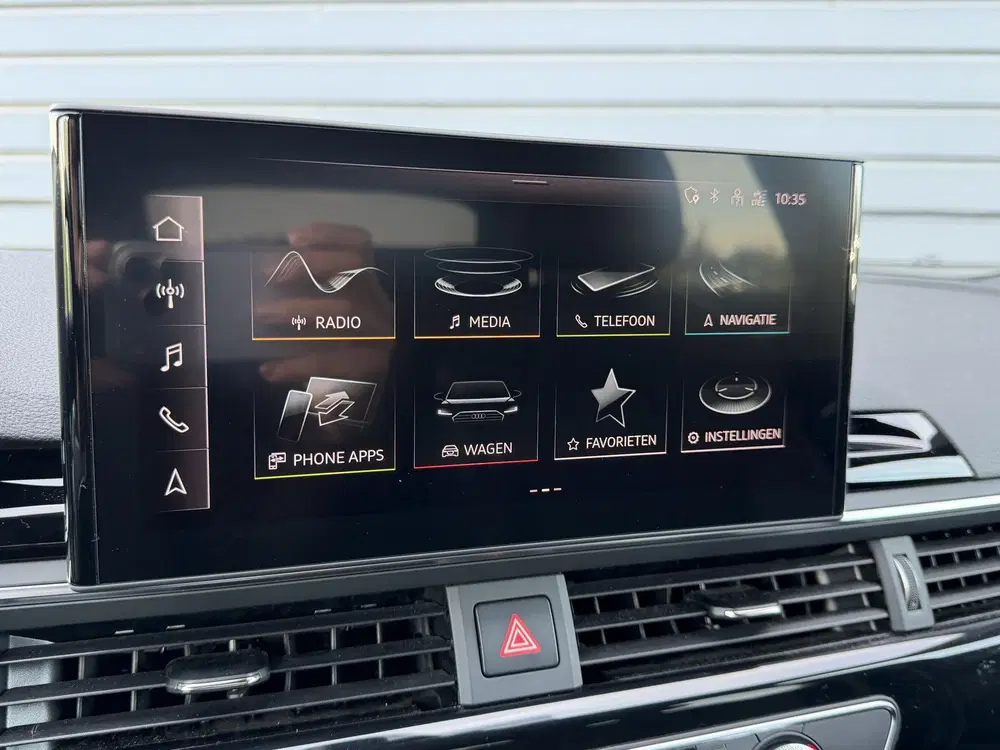 Audi A4 35 TFSI S edition Competition 150 PK uit 2022, foto 12
