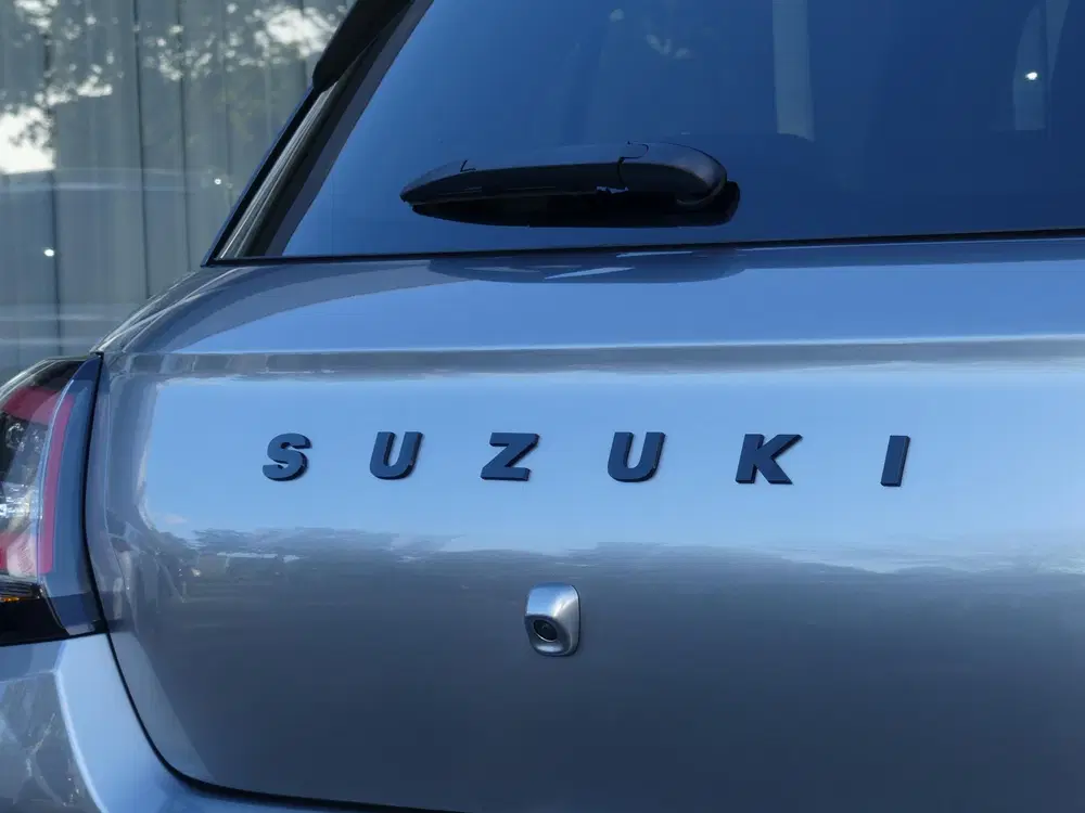 Suzuki Swift 1.2 Edition 60 Smart Hybrid UIT VOORRAAD L uit 2026, foto 12