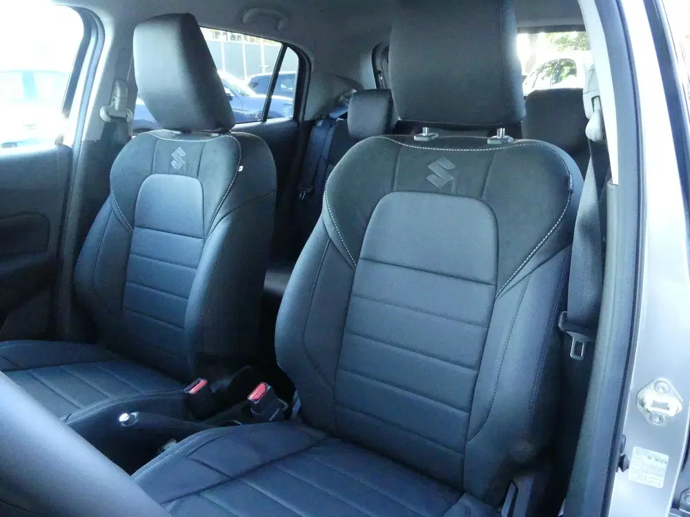 Suzuki Swift 1.2 Edition 60 Smart Hybrid UIT VOORRAAD L uit 2026, foto 5