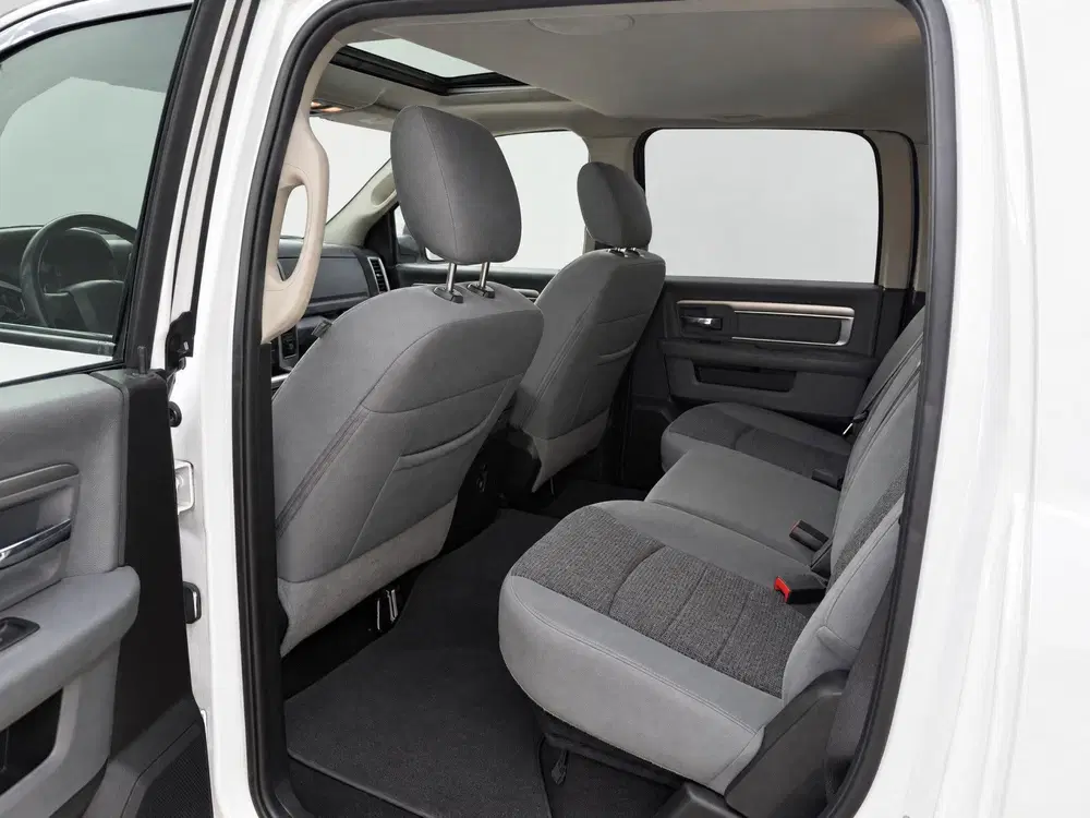 Dodge RAM 5.7 V8 4x4 Quad Cab 6'4 Laramie uit 2020, foto 11