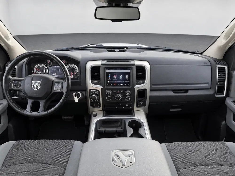 Dodge RAM 5.7 V8 4x4 Quad Cab 6'4 Laramie uit 2020, foto 12