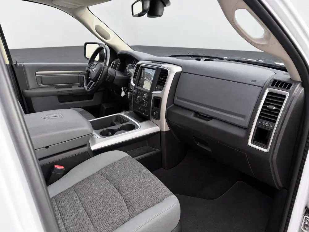 Dodge RAM 5.7 V8 4x4 Quad Cab 6'4 Laramie uit 2020, foto 15