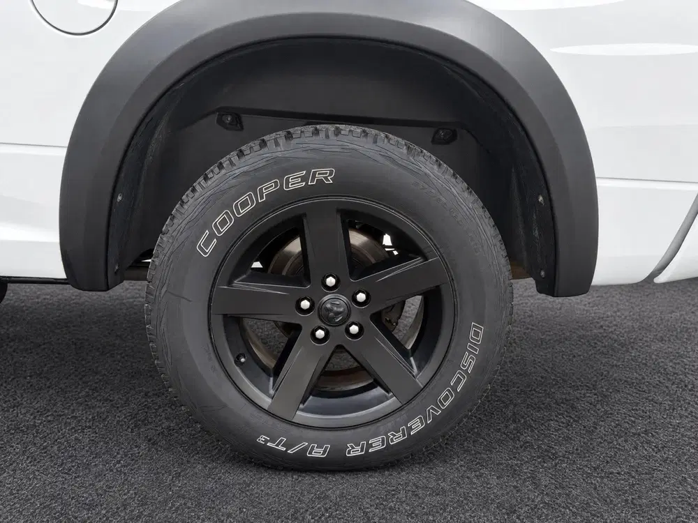 Dodge RAM 5.7 V8 4x4 Quad Cab 6'4 Laramie uit 2020, foto 8