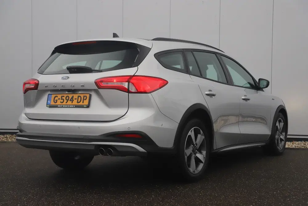 Ford Focus 1.5 EcoBlue Active Business Panoramadak 17 uit 2019, foto 4
