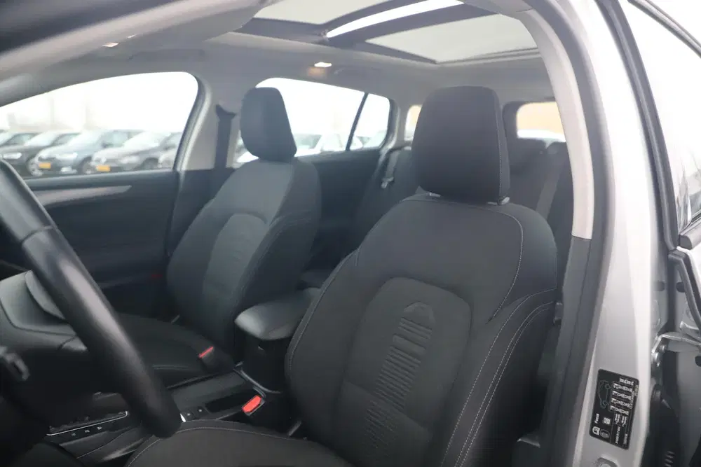 Ford Focus 1.5 EcoBlue Active Business Panoramadak 17 uit 2019, foto 7
