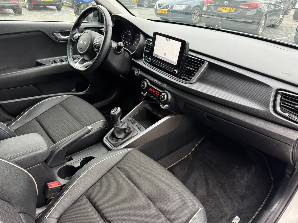 Kia Rio 1.0 T-GDI GT-Line Camera uit 2022, foto 11
