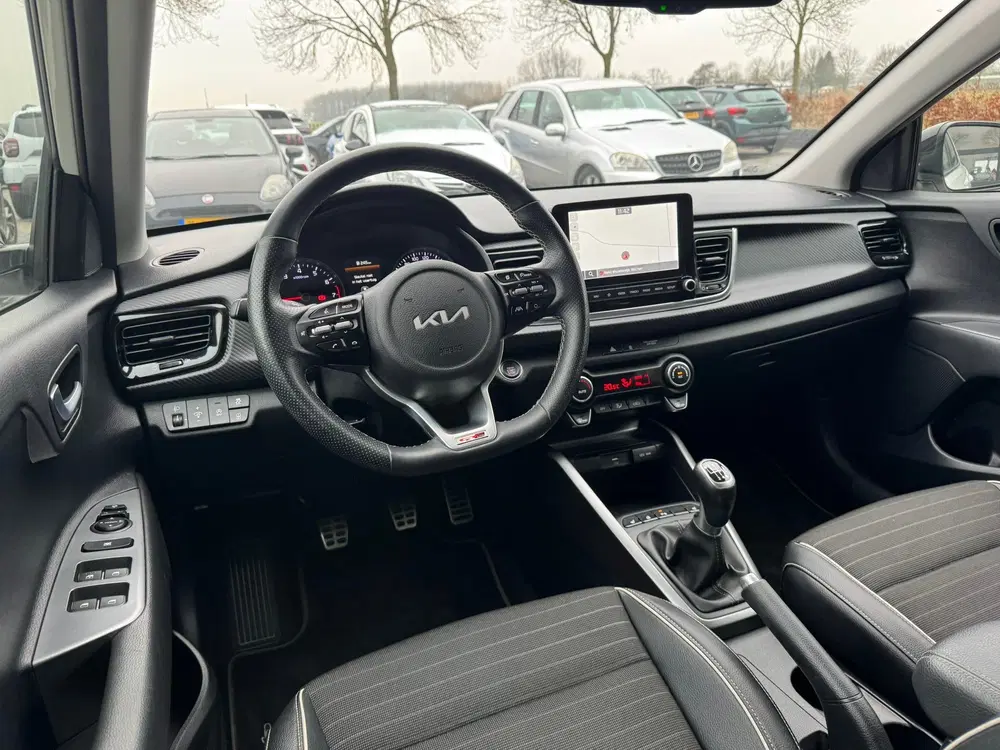 Kia Rio 1.0 T-GDI GT-Line Camera uit 2022, foto 3