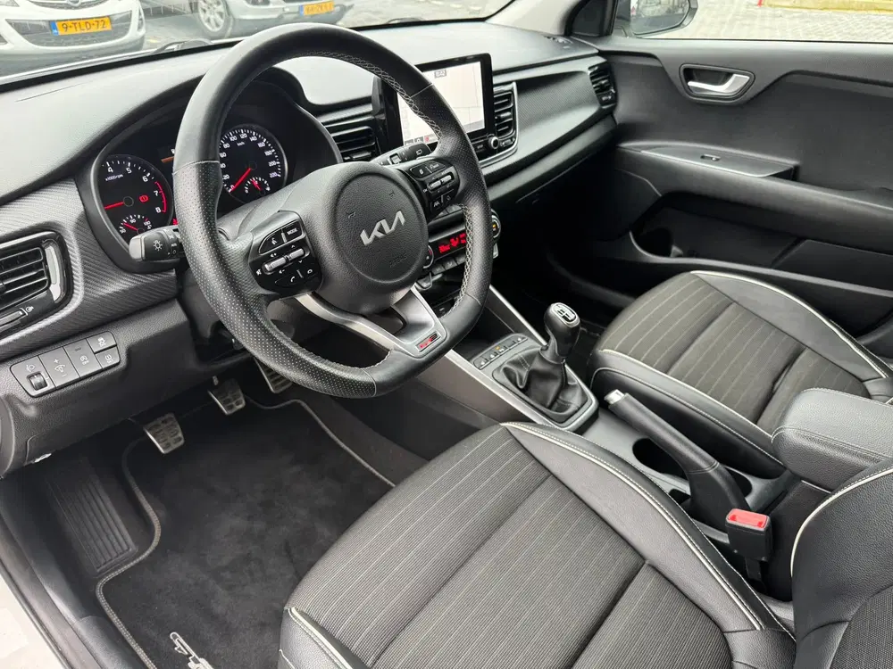 Kia Rio 1.0 T-GDI GT-Line Camera uit 2022, foto 9