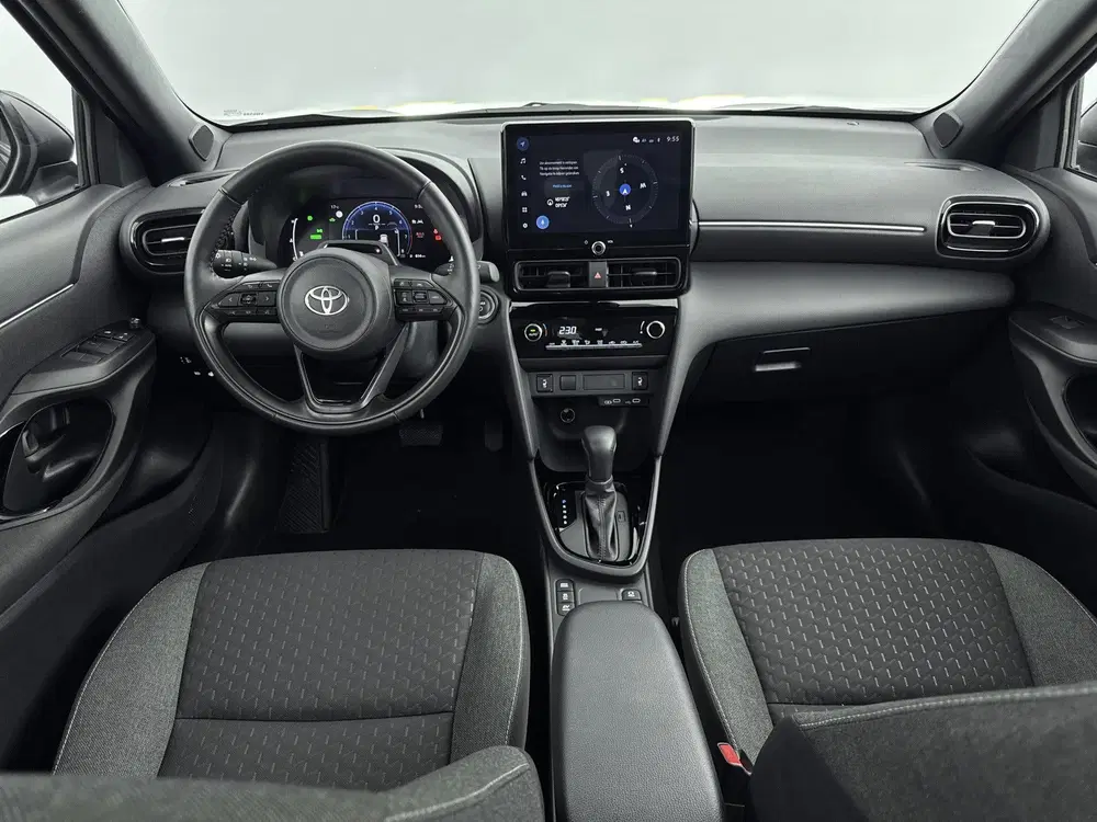 Toyota Yaris Cross 1.5 Hybrid 115 Dynamic Comfort Pack uit 2026, foto 4