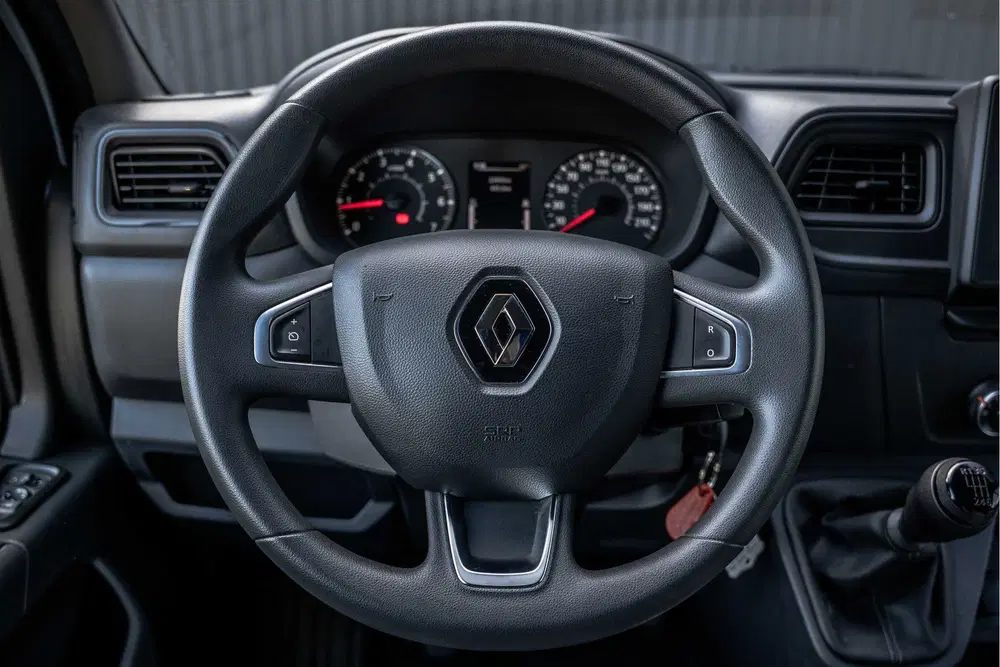 Renault Master 2.3dCi uit 2024, foto 12