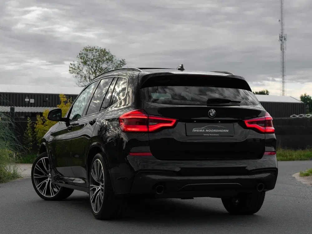 BMW X3 xDrive30e eDrive Edition uit 2020, foto 11