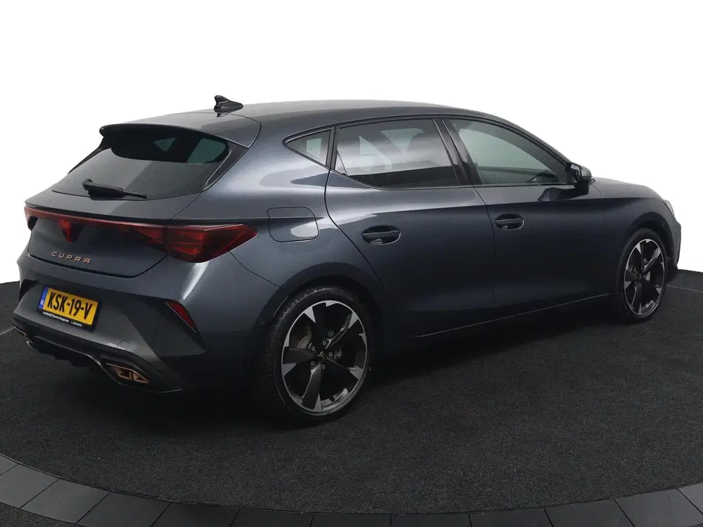 Cupra Leon 1.5 TSI e-Hybrid Business Rijklaarprijs PH uit 2025, foto 2
