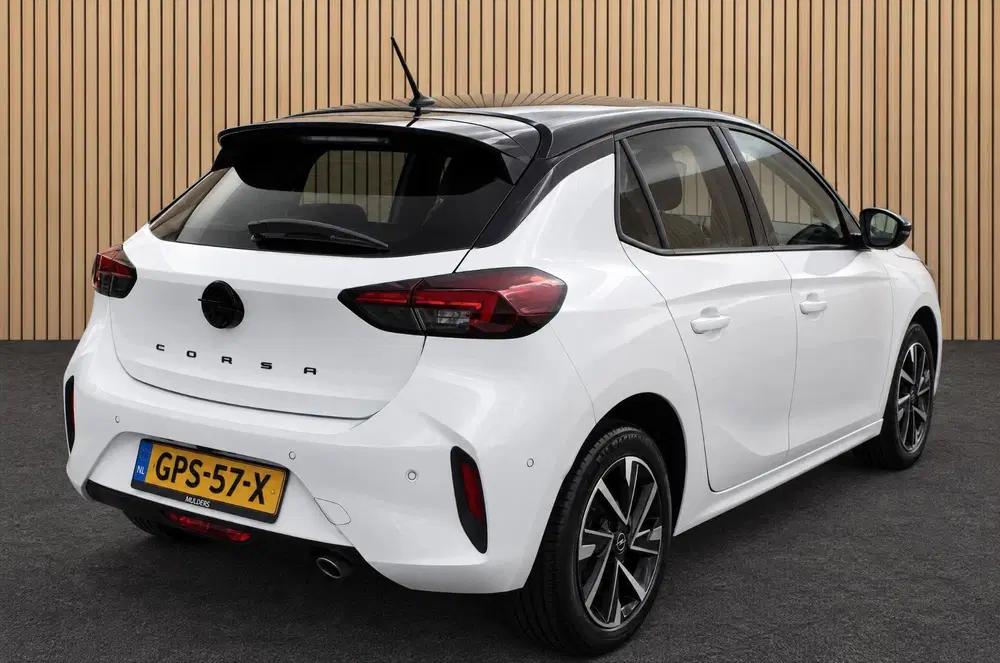 Opel Corsa 1.2 Turbo GS ECC uit 2024, foto 2