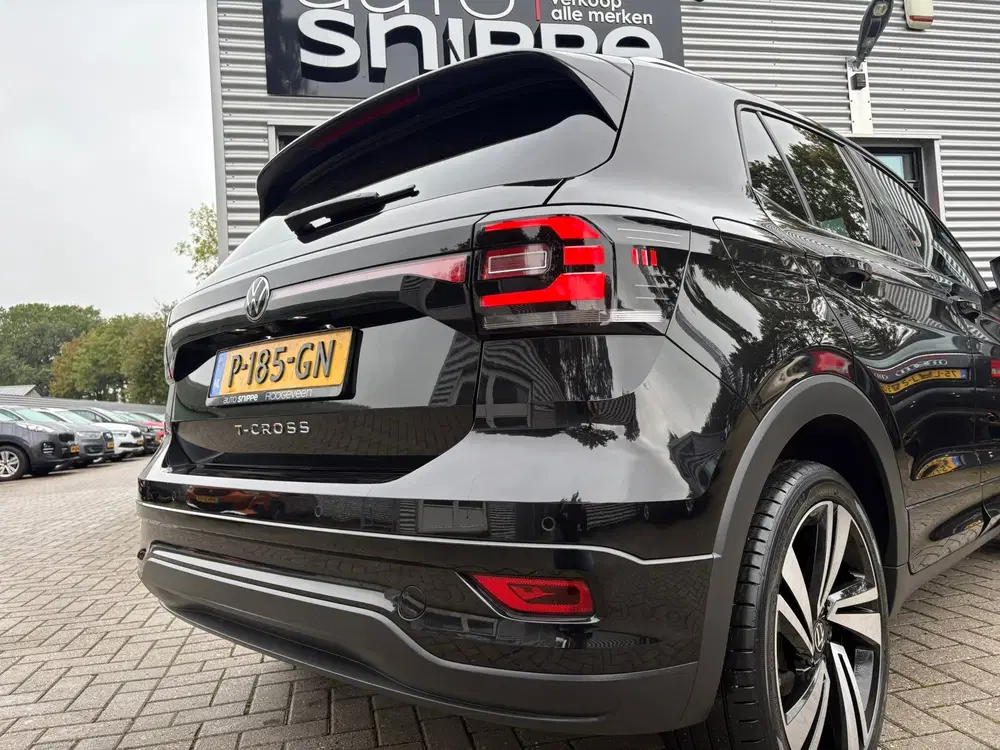 Volkswagen T-Cross 1.0 TSI R-Line -VIRTUAL COCKPIT-DODE HOEK uit 2021, foto 5