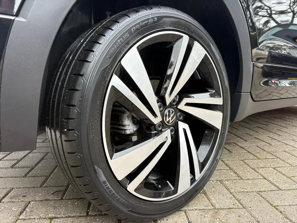 Volkswagen T-Cross 1.0 TSI R-Line -VIRTUAL COCKPIT-DODE HOEK uit 2021, foto 6