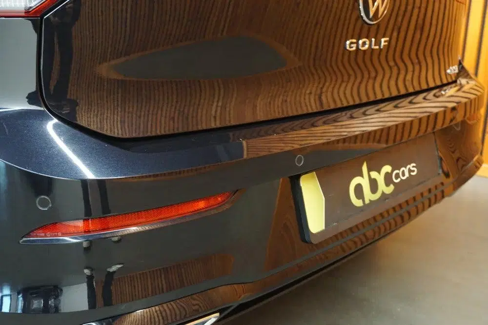 Volkswagen Golf 1.5 eTSI R-LINE Business+ Automaat Panoram uit 2022, foto 7