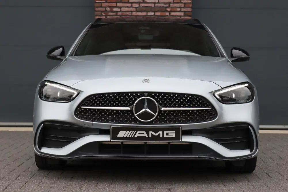 Mercedes-Benz C-Klasse 300 e AMG Line uit 2024, foto 13