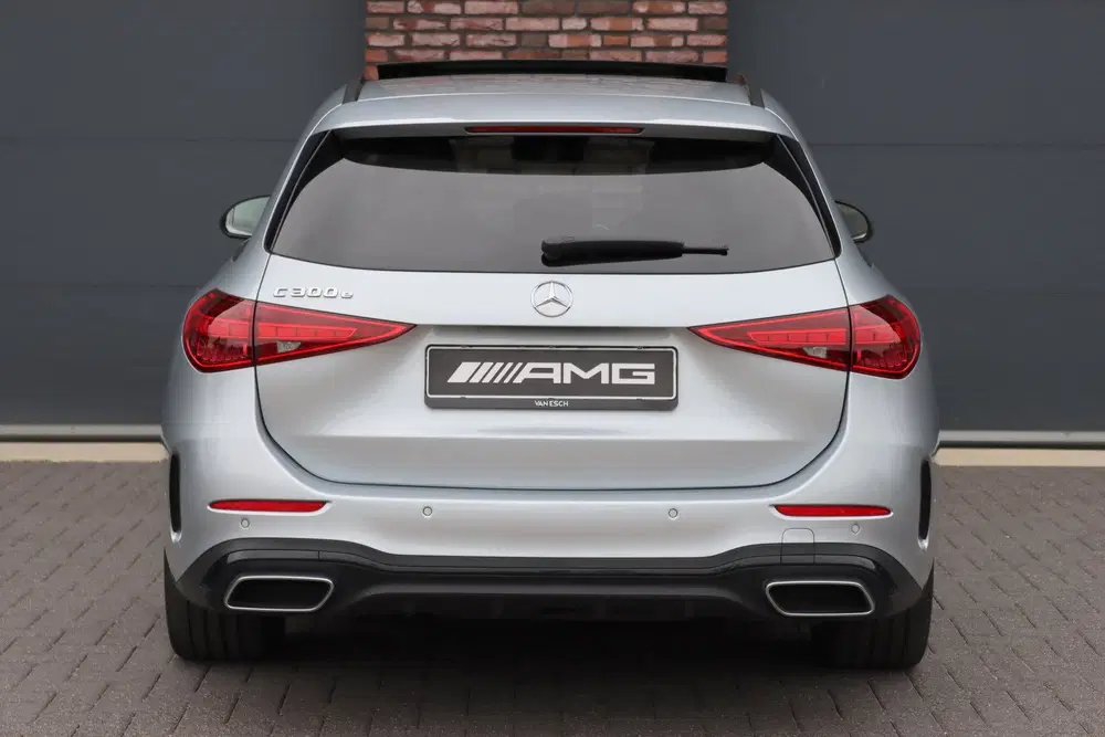 Mercedes-Benz C-Klasse 300 e AMG Line uit 2024, foto 15