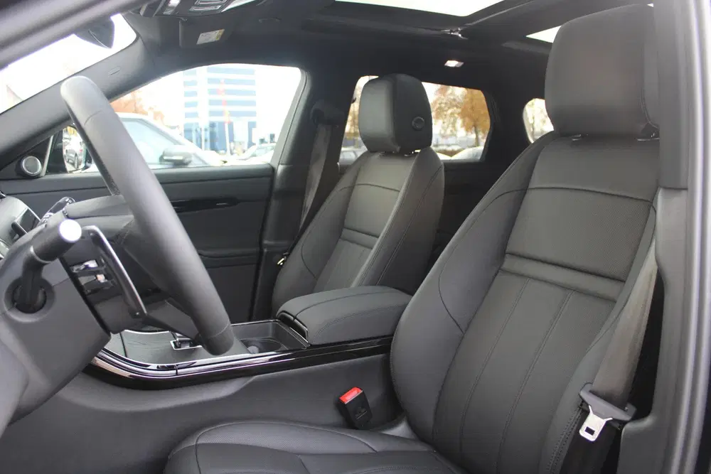Land Rover Range Rover Evoque P270e AWD Graphite uit 2026, foto 4