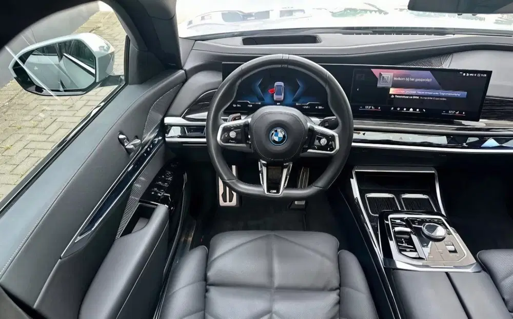 BMW i7 EDrive50 106 kWh uit 2024, foto 4