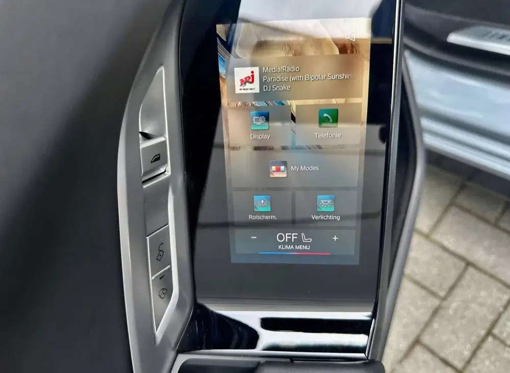 BMW i7 EDrive50 106 kWh uit 2024, foto 9
