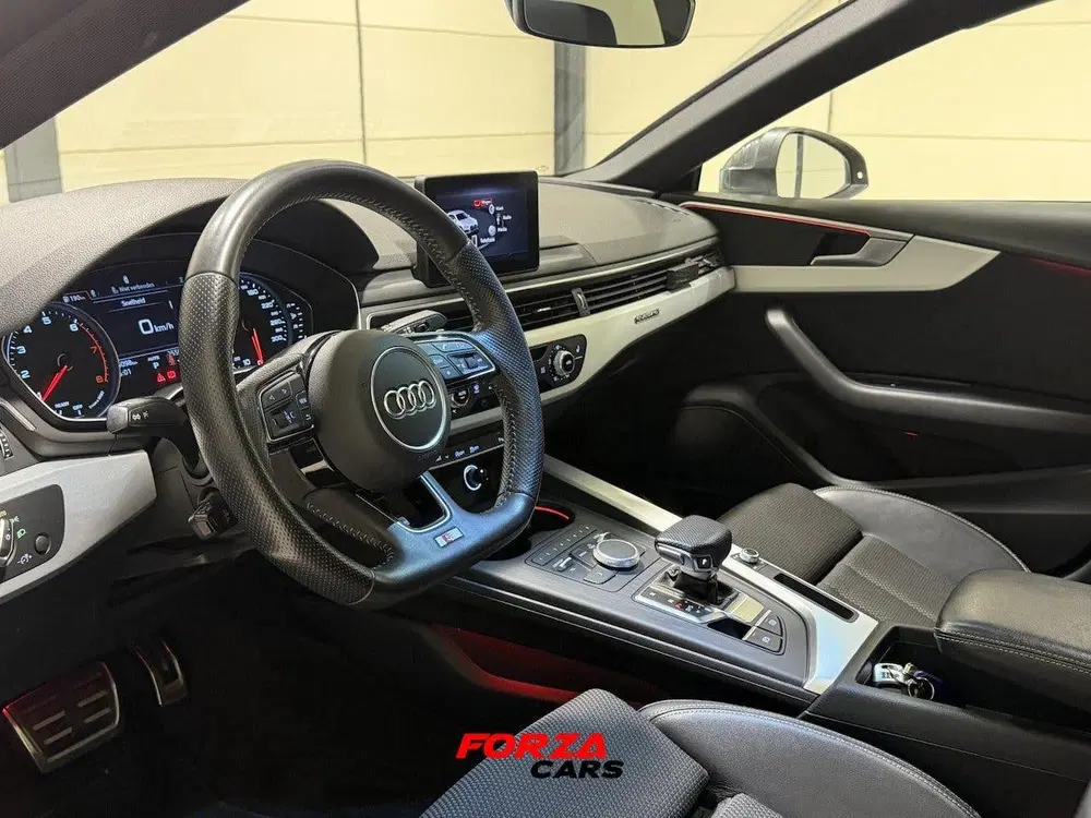Audi A5 45 TFSI quattro S-line uit 2019, foto 2