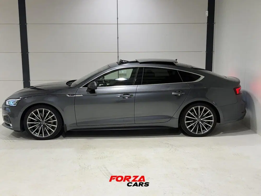 Audi A5 45 TFSI quattro S-line uit 2019, foto 4