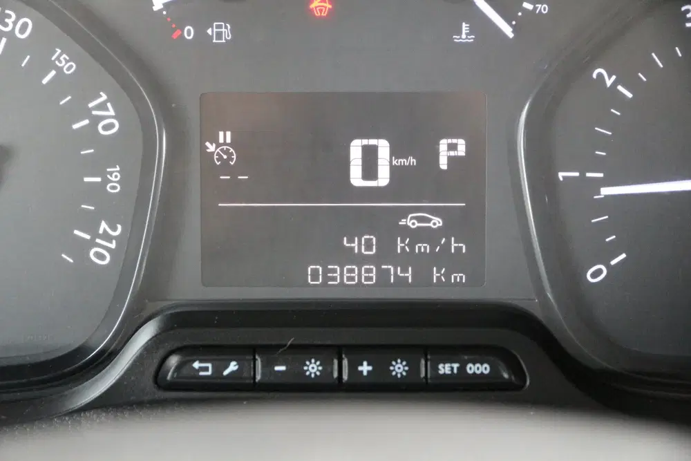 Citroën Jumpy 2.0 BlueHDI 180 uit 2023, foto 7