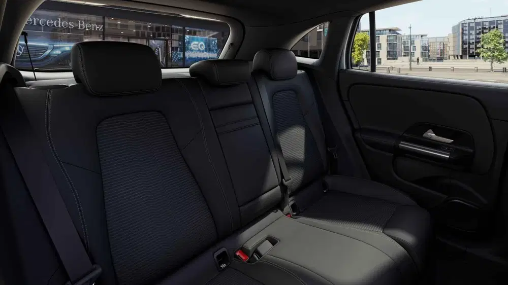 Mercedes-Benz EQA 250 Business Solution AMG 67 kWh uit 2021, foto 8