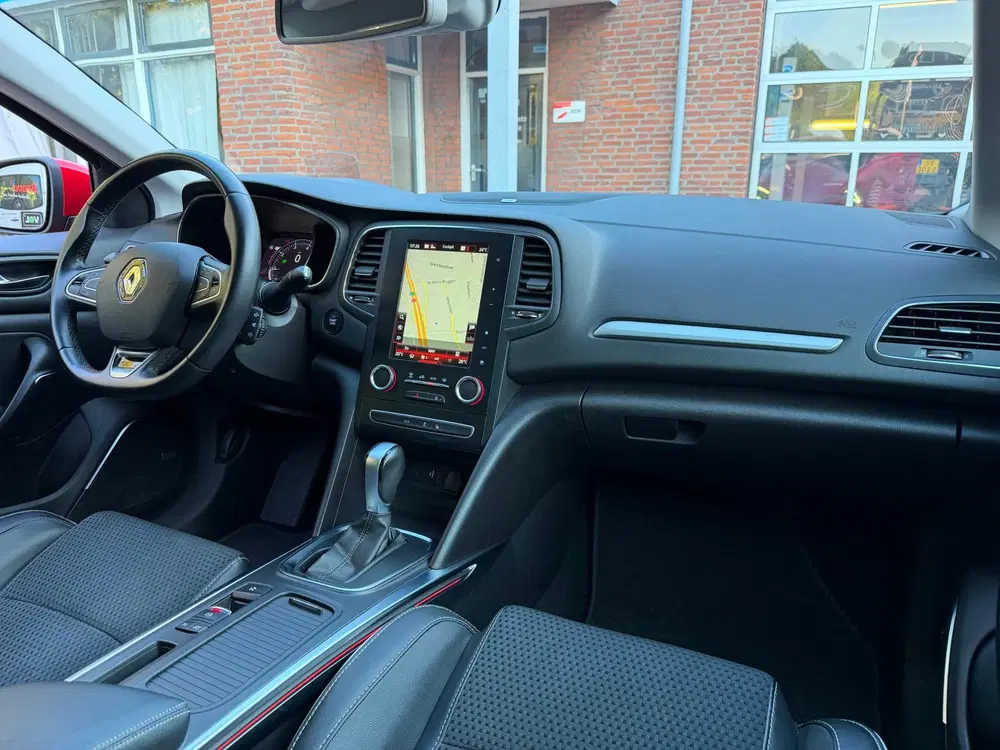 Renault Megane 1.3 TCe Bose uit 2019, foto 10