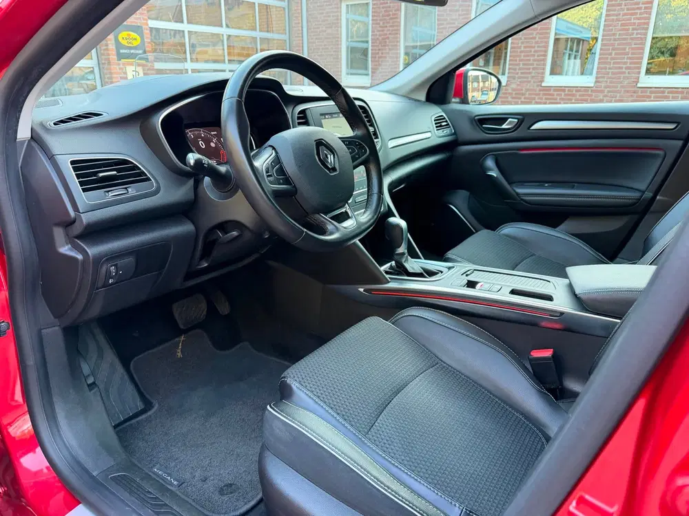 Renault Megane 1.3 TCe Bose uit 2019, foto 6