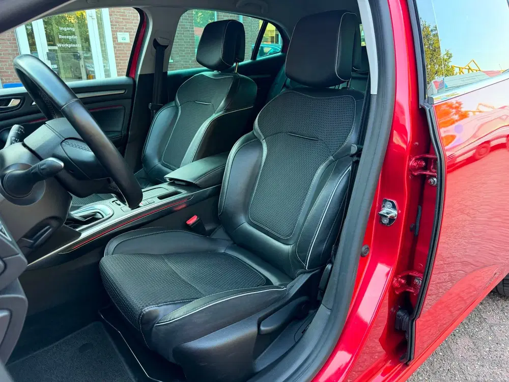 Renault Megane 1.3 TCe Bose uit 2019, foto 7