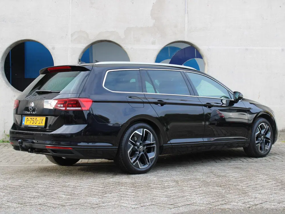 Volkswagen Passat 1.5 TSI Business uit 2022, foto 11