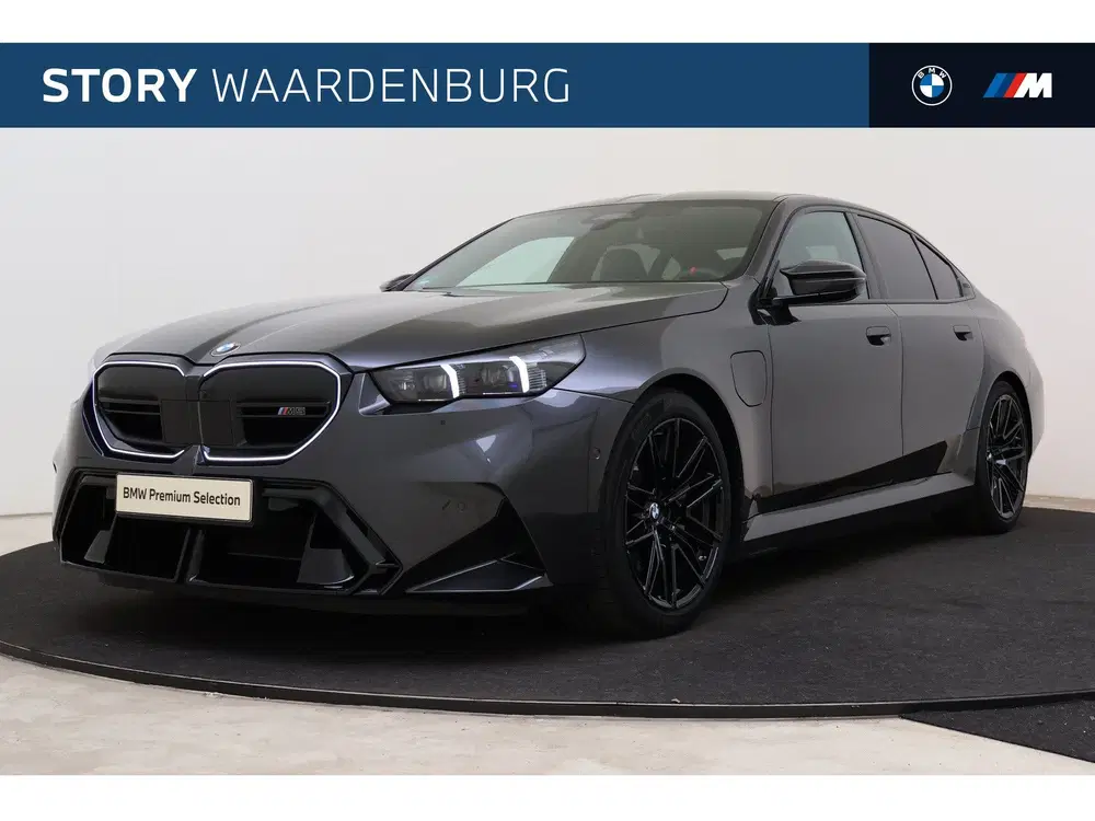BMW M5 Automaat Keramische Remmen uit 2026