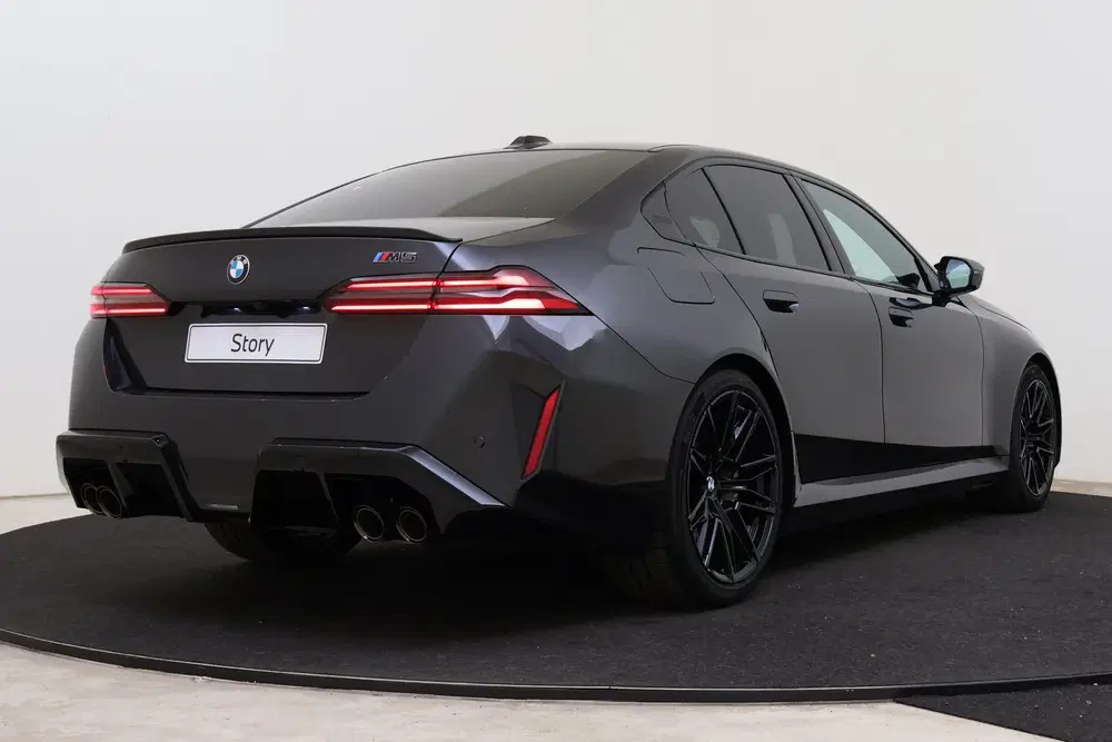BMW M5 Automaat Keramische Remmen uit 2026, foto 2