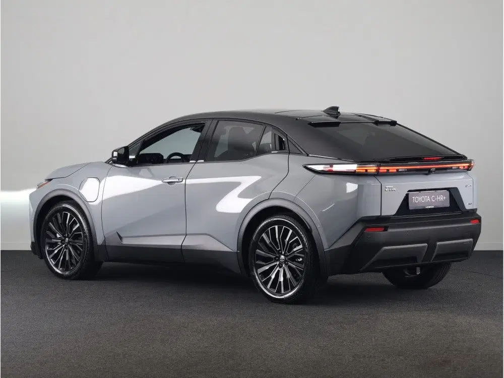 Toyota C-HR Executive AWD 77 kWh *EV uit 2026, foto 13