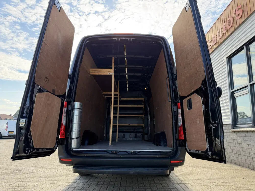 Mercedes-Benz Sprinter 315 1.9 CDI L3H2 RWD uit 2022, foto 10