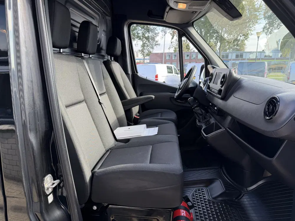 Mercedes-Benz Sprinter 315 1.9 CDI L3H2 RWD uit 2022, foto 14