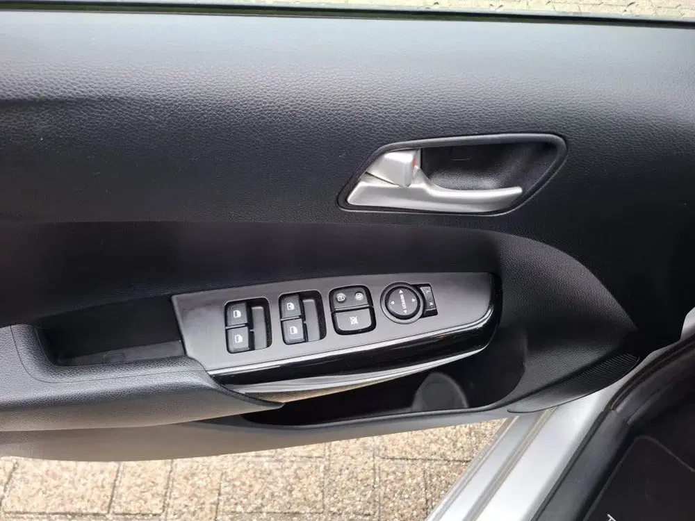 Kia Picanto 1.0 DPi DynamicLine uit 2024, foto 9