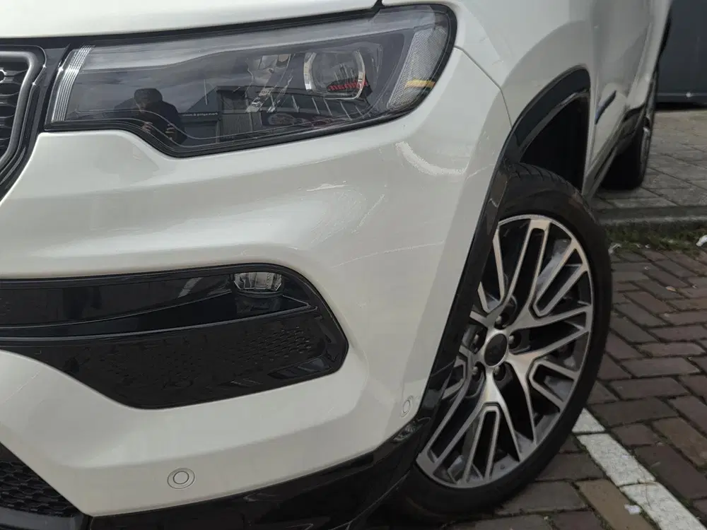 Jeep Compass 4xe 240 Plug-in Hybrid Electric Summit uit 2024, foto 7