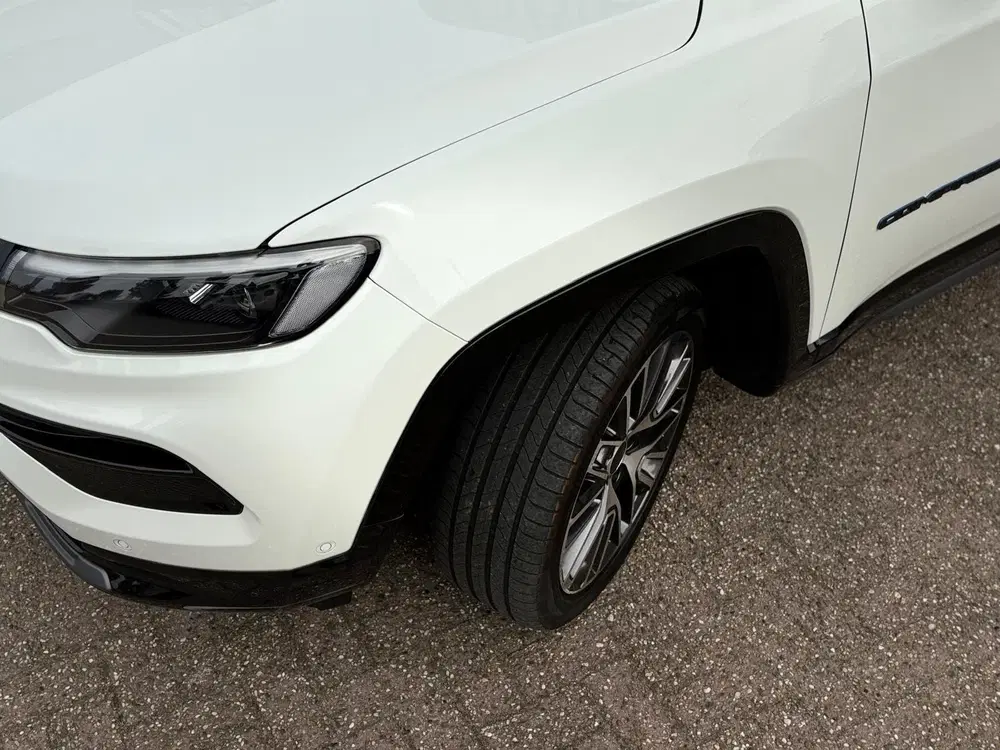 Jeep Compass 4xe 240 Plug-in Hybrid Electric Summit uit 2024, foto 9