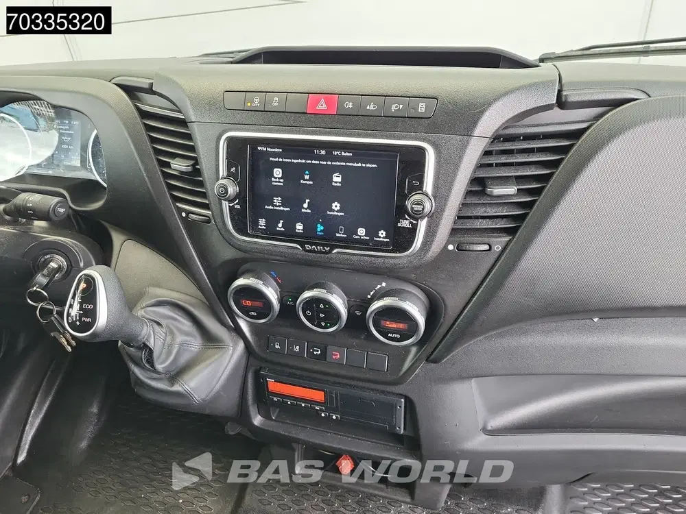 Iveco Daily 3.0L Automaat 1000KG Laadklep Luchtvering uit 2022, foto 14