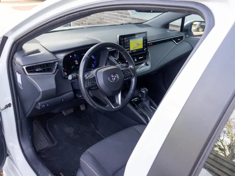 Toyota Corolla 1.8 Hybrid First Edition 17" C uit 2019, foto 10