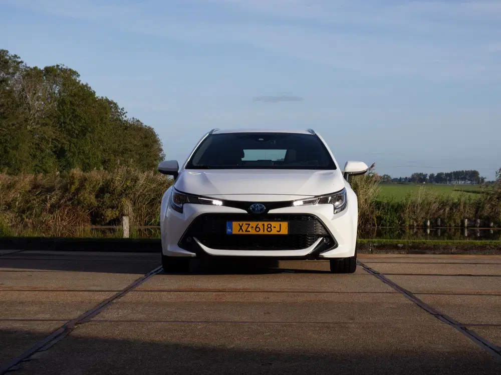Toyota Corolla 1.8 Hybrid First Edition 17" C uit 2019, foto 5