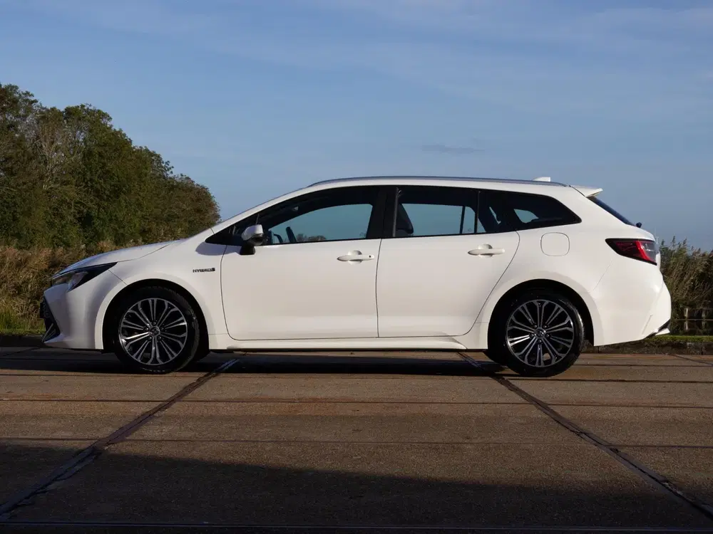 Toyota Corolla 1.8 Hybrid First Edition 17" C uit 2019, foto 8