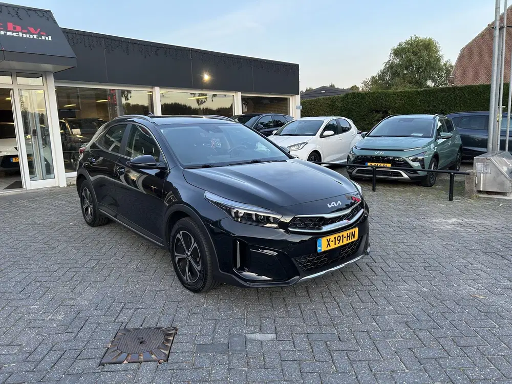 Kia XCeed 1.6 GDi PHEV DynamicLine met stekker uit 2023, foto 2