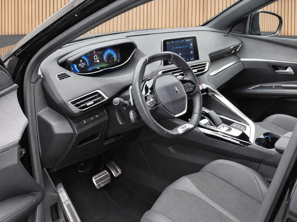 Peugeot 3008 1.6 HYbrid 225 GT Navigatie uit 2020, foto 12