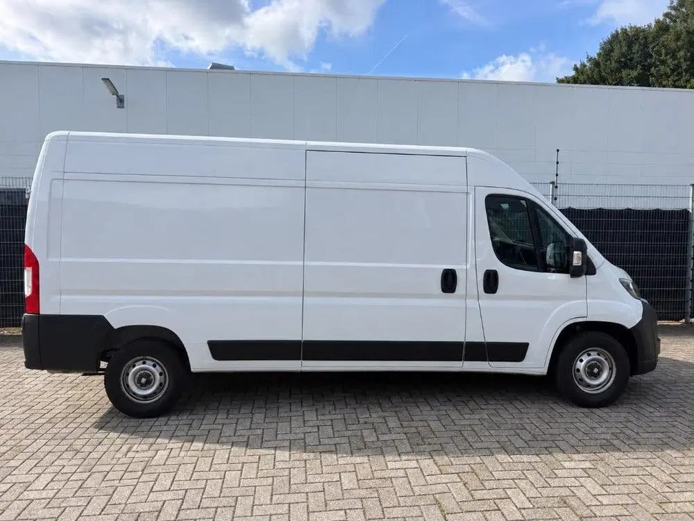 Fiat Ducato 33 L3H2 2.2 MJ E6E 140 pk 103kW uit 2024, foto 2